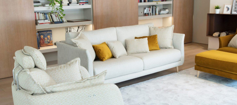 Living room with sofas by Fama Sofas in Spain.